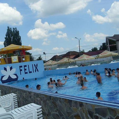 Pensiunea Beverly Hills Baile Felix Ngoại thất bức ảnh