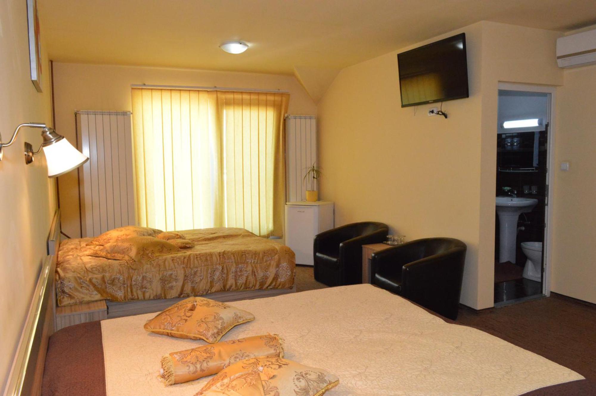 Pensiunea Beverly Hills Baile Felix Ngoại thất bức ảnh